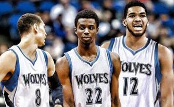 曼联积极追求希腊天才穆扎基蒂斯，有望在2026年夏季转会窗前完成交易。（曼联加速追逐希腊新星穆扎基蒂斯，交易或将于2026年夏窗前敲定）