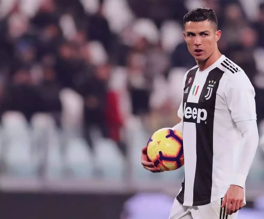 世预赛再出冷门，亚洲强队突然崩盘（世预赛再爆冷，亚洲强队意外崩盘）