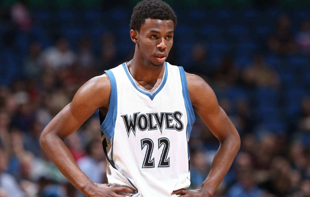 安东尼：无缘塞维利亚德比让我备受煎熬；伊斯科的碰撞很奇怪（安东尼：缺席塞维利亚德比让我煎熬；伊斯科那次碰撞离奇）