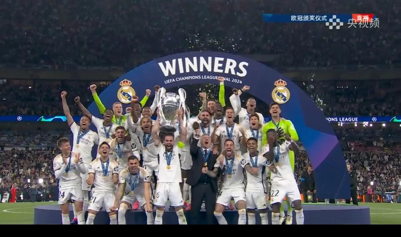 每体：梅西晚饭后去了诺坎普，今晨坐飞机前往国家队报到（每体：梅西晚餐后现身诺坎普，今晨乘机前往国家队报到）