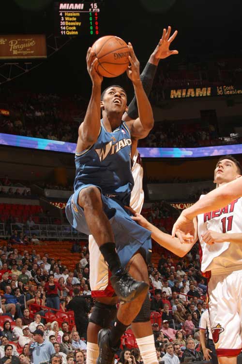 JDG官方：Tabe正式担任JDG战队主教练（JDG宣布Tabe正式出任主教练）